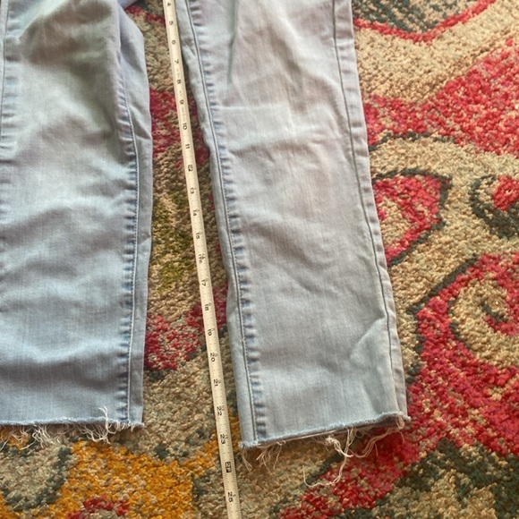 4/$10 Jag Jeans Cropped Light wash size 2 / 26 midrise straight leg - Picture 6 of 8